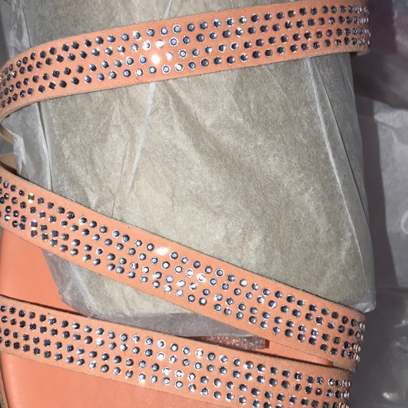 SOLD⭐️Host Pick⭐️ Vince Camuto Rallsan Strappy Rhinestone Sandal Mimosa Women 8W - Picture 6 of 8